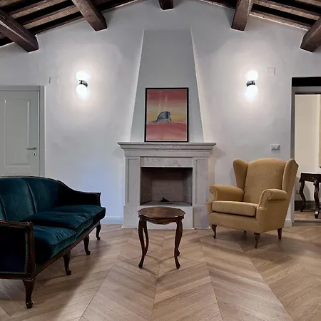 Sant'agostino Apartment *